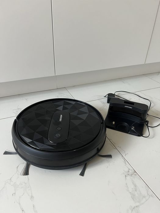 Робот пилосос Airrobo