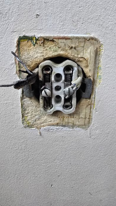 Elektryk, awarie, usterki elektryczne