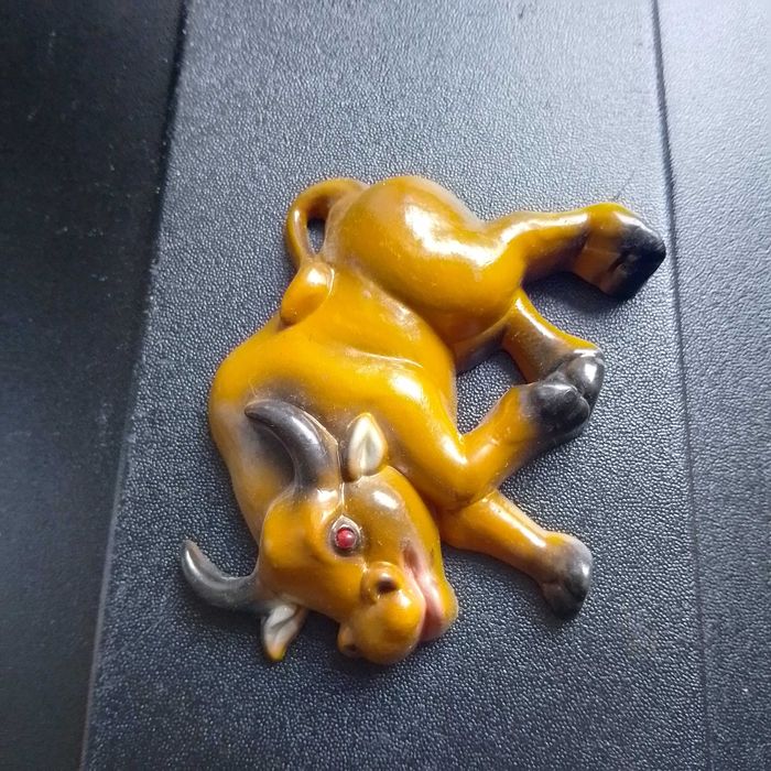 Бичок зі звуком мукаючий. Іграшка