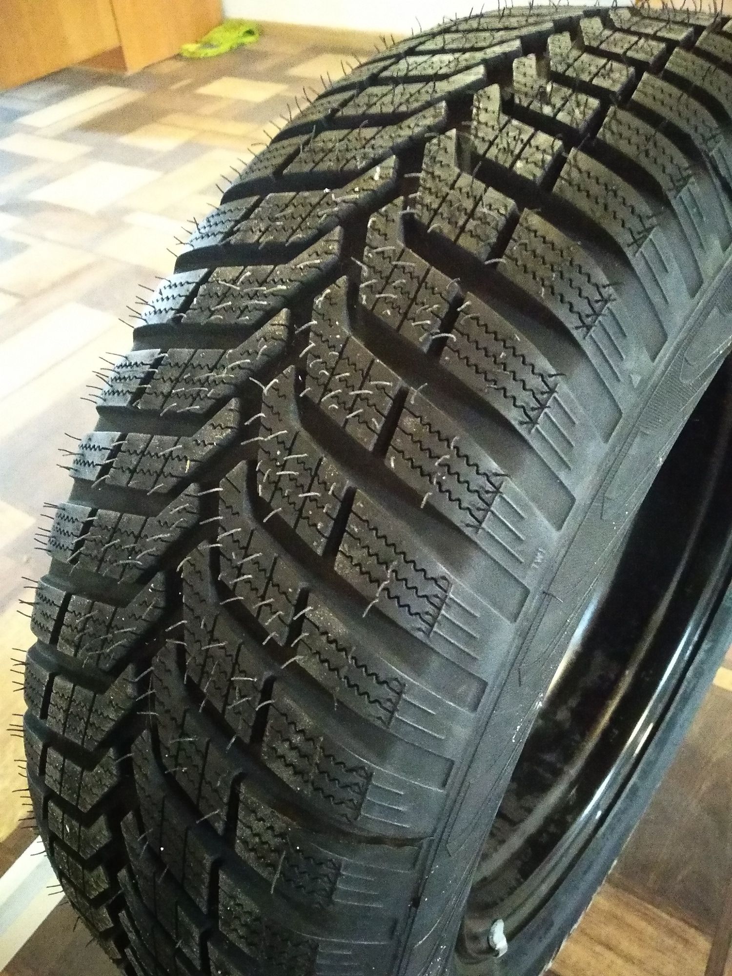 Vredestein snowtrac 3 195/65 r15  1 нове колесо в зборі