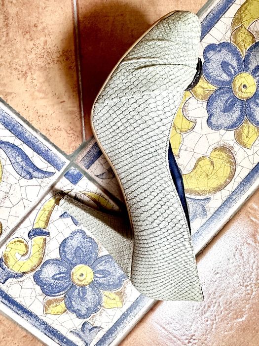 Sapatos Elegantes em Cinzento Claro (Cor Original: Serpente Gelo)