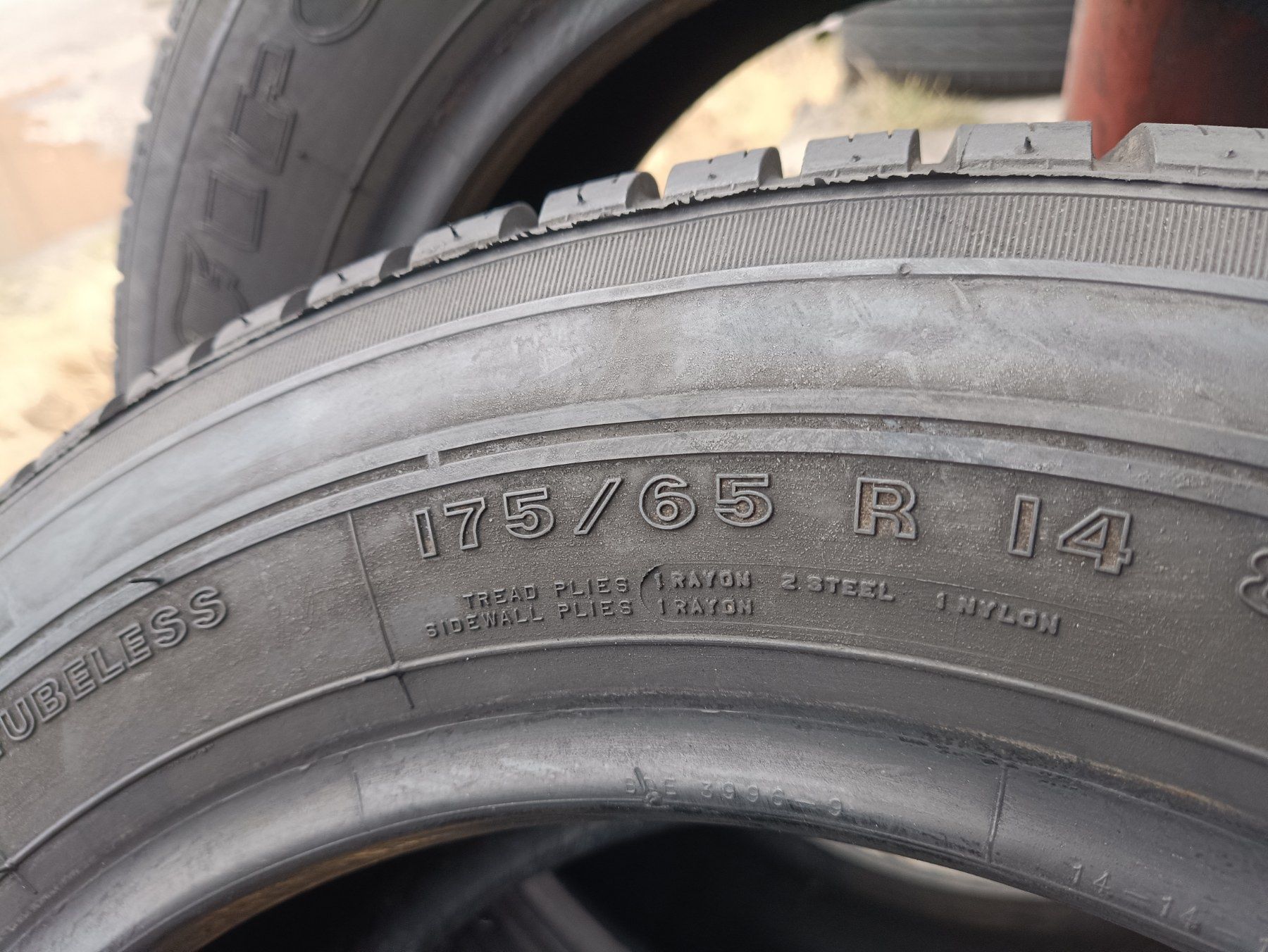 Літні шини Firestone 175/65 R14 резина Р14