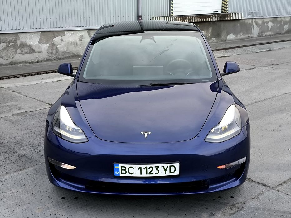 Tesla Model 3 2023 Performance