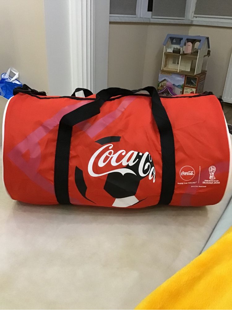 Сумка велика спортивна дорожня кока кола coca cola