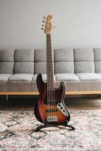 Fender Jazz Bass Standard V