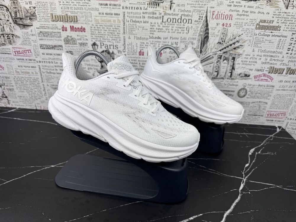 Оригінал ! Кросівки Hoka One One Clifton 9 Розмір 40