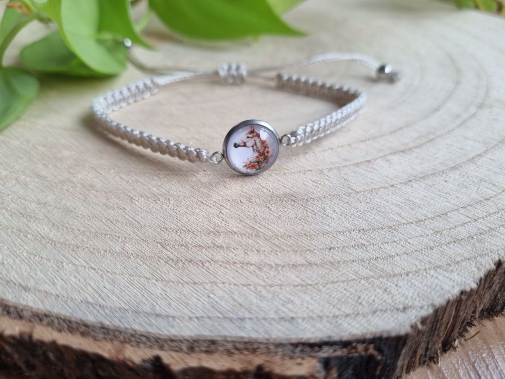 Bransoletka kaboszon konie makrama handmade