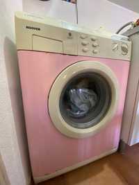 Máquina de Lavar Roupa cor de rosa