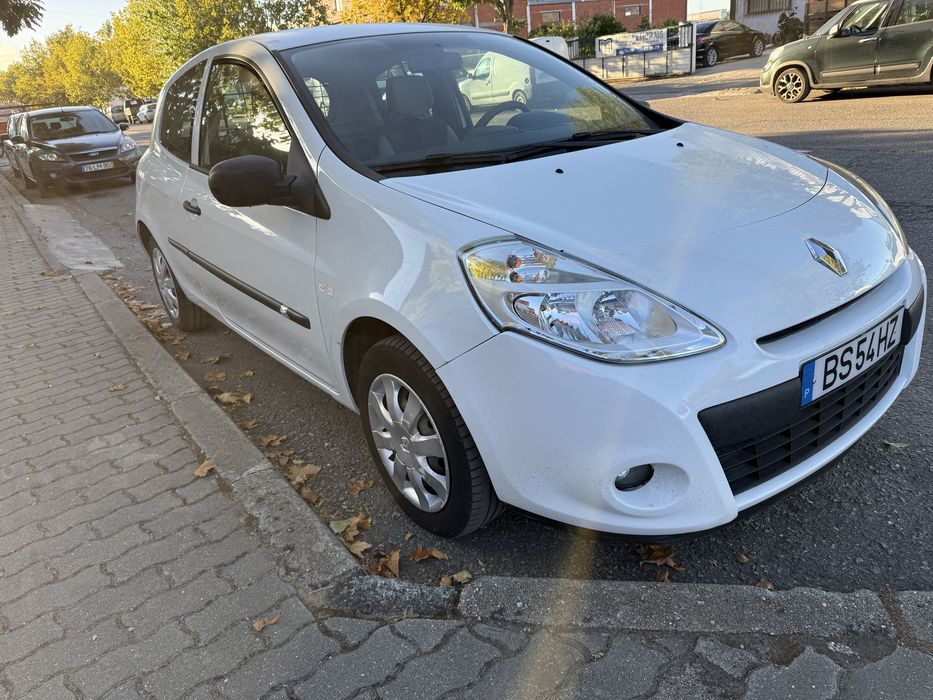 Renault Clio comercial