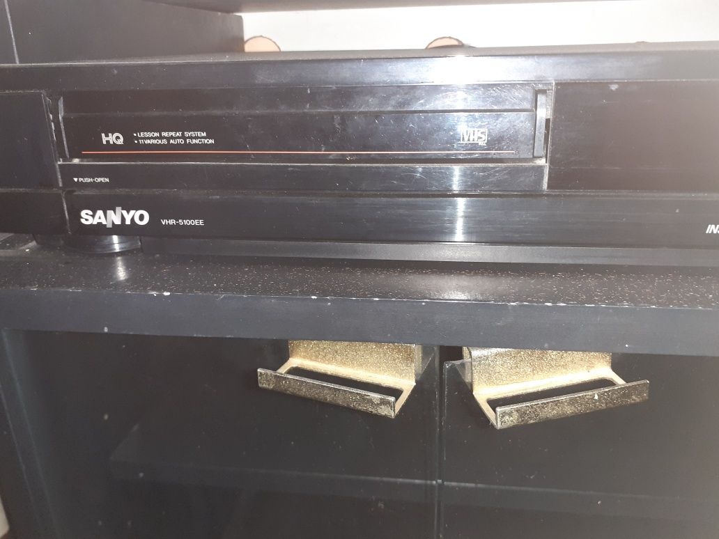 Odtwarzacz video Sanyo VHR5100