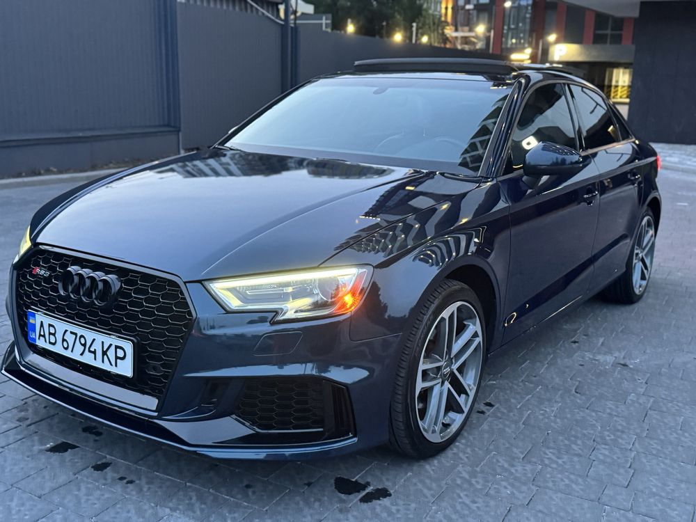 Терміново  AUDI A3 (RS3 пакет) Рестайлінг 2017 рік