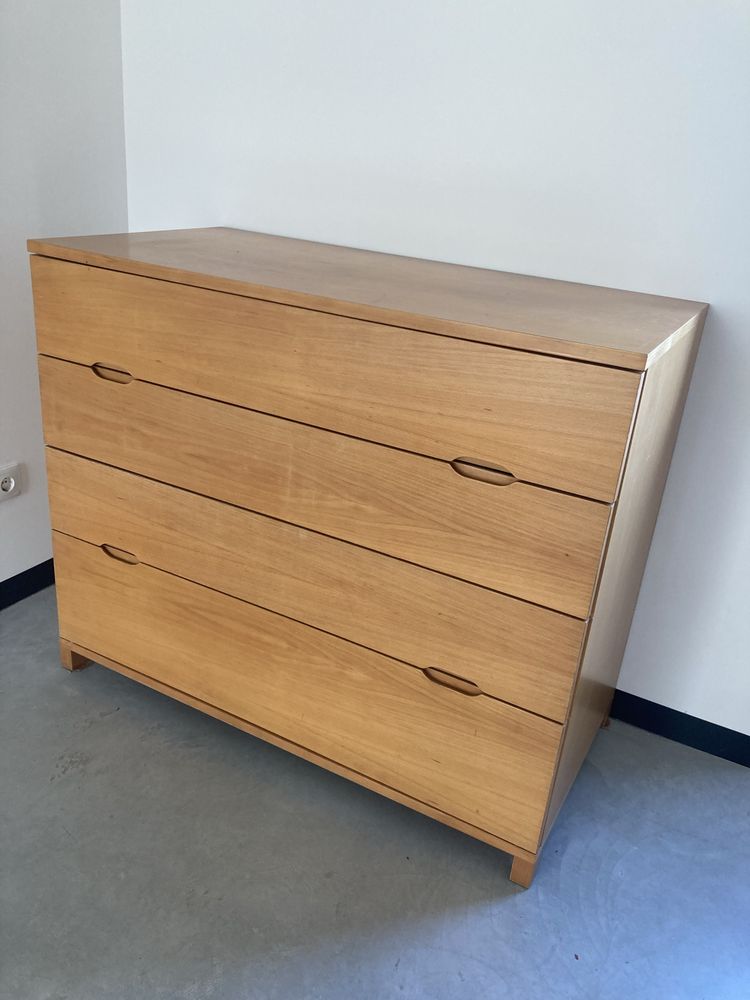Cómoda para quarto