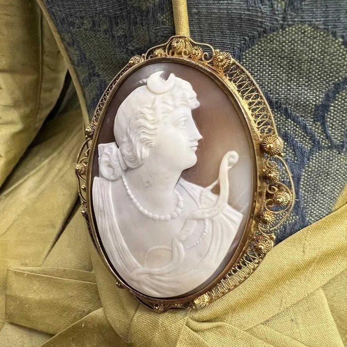 Złota Kamea - oryginał Empire ok. 1830 rok - próba złota 585