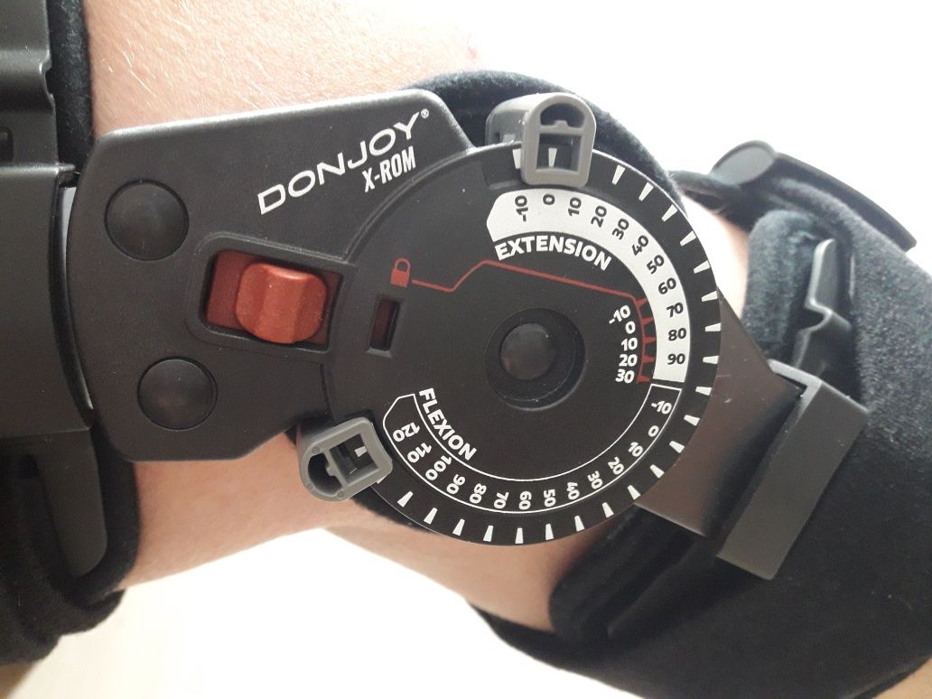 Donjoy X-ROM  orteza stabilizator kolana