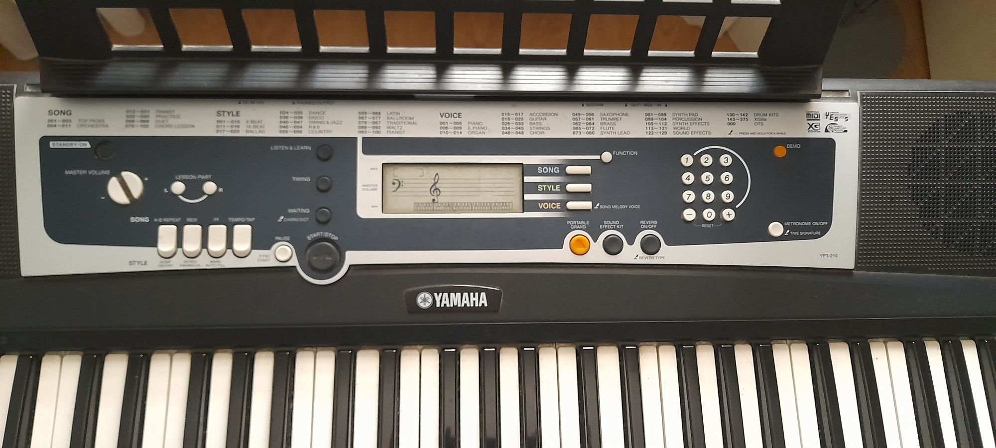 Piano Yamaha YPT-210