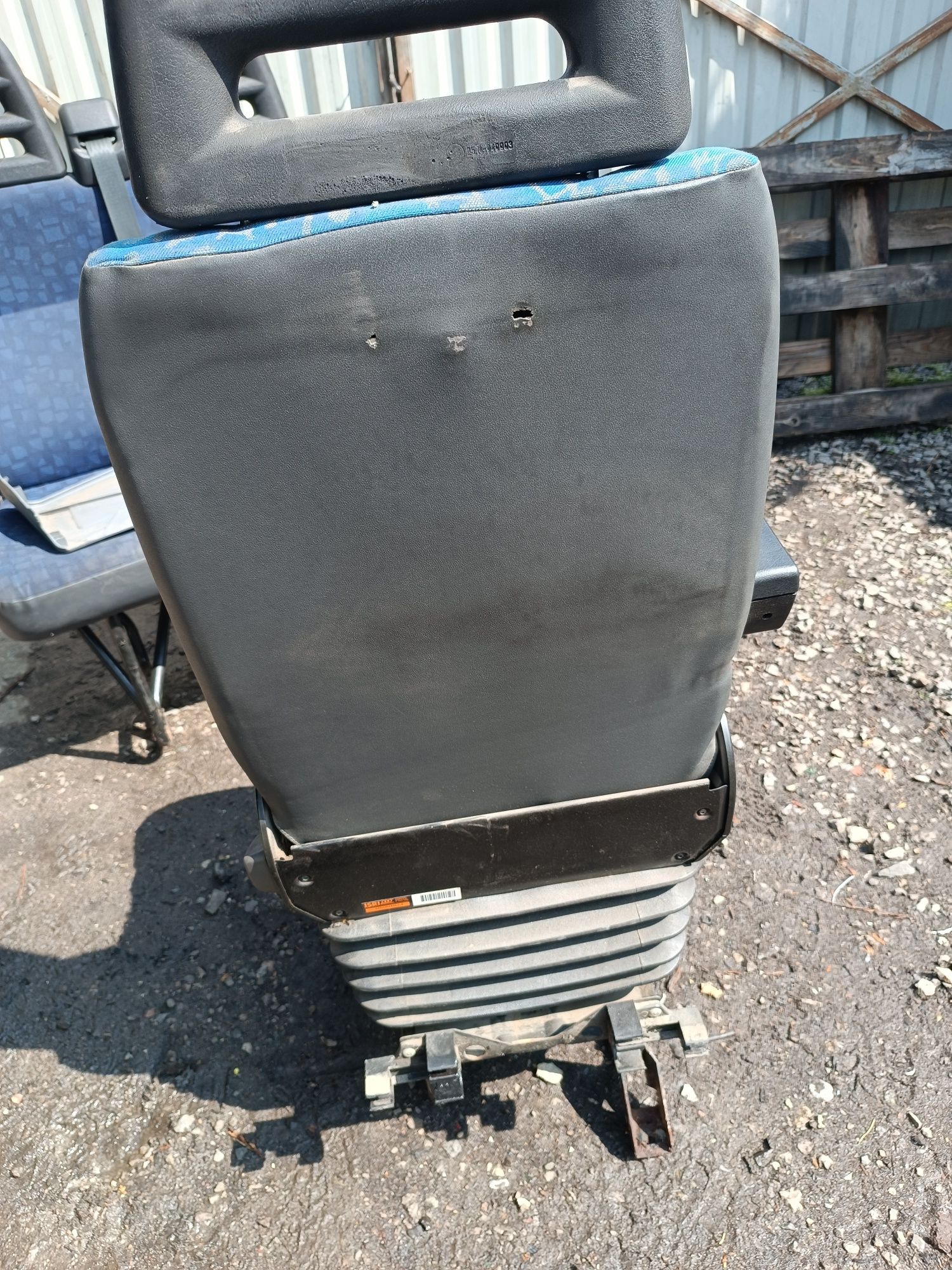 Fotel kierowcy Iveco daily III pneumatyczny isri