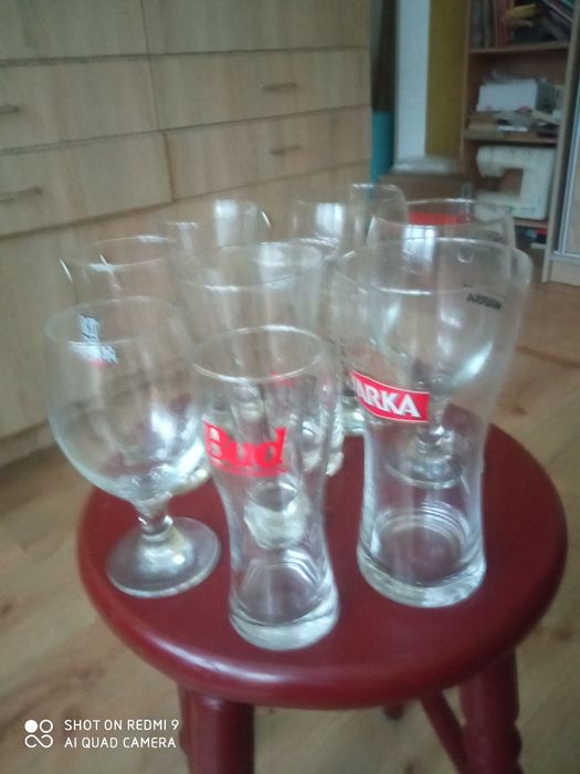 Szklanki do piwa.