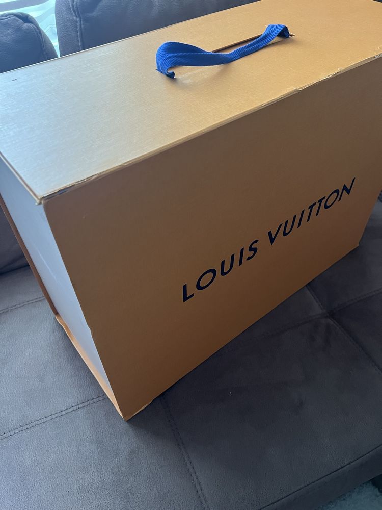 Коробка LOUIS VUITTON упаковка велика коробка