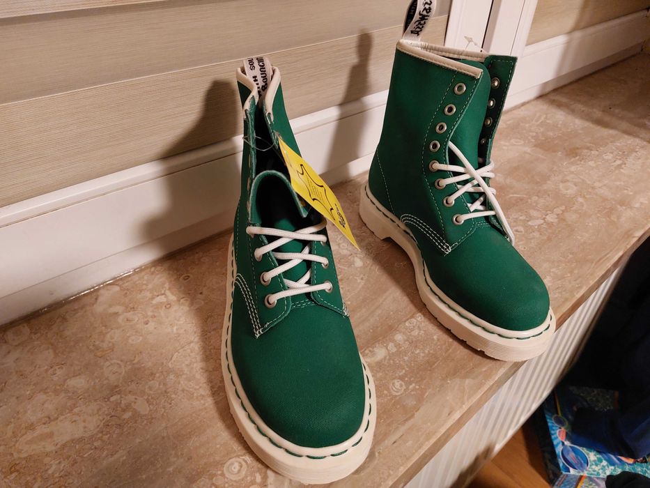 Nowe buty Dr Martens dziewczęce r. 37