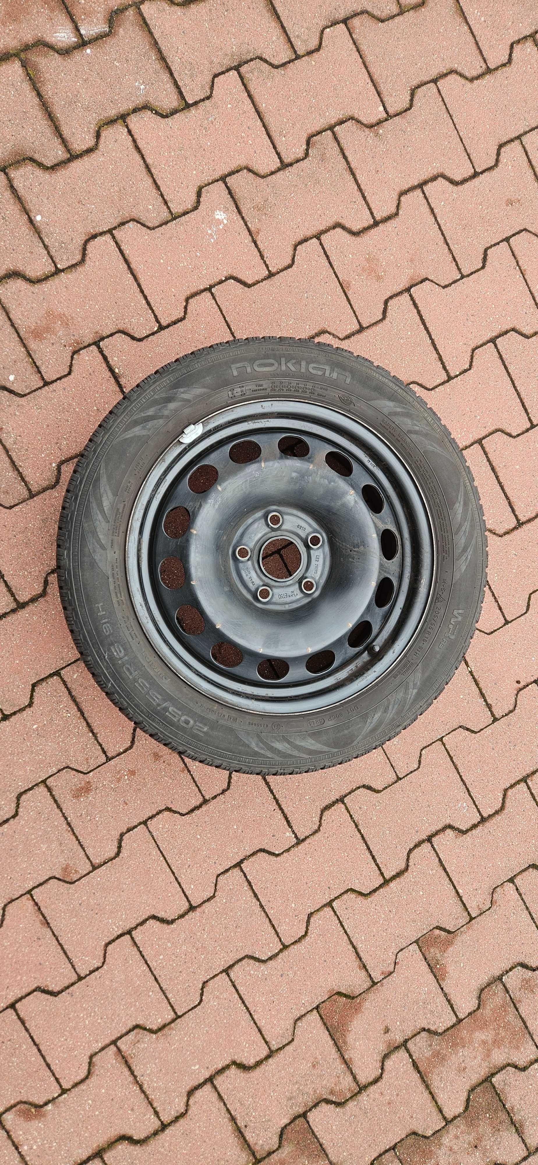 Felgi stalowe R16 i kołpaki po 4 sztuki