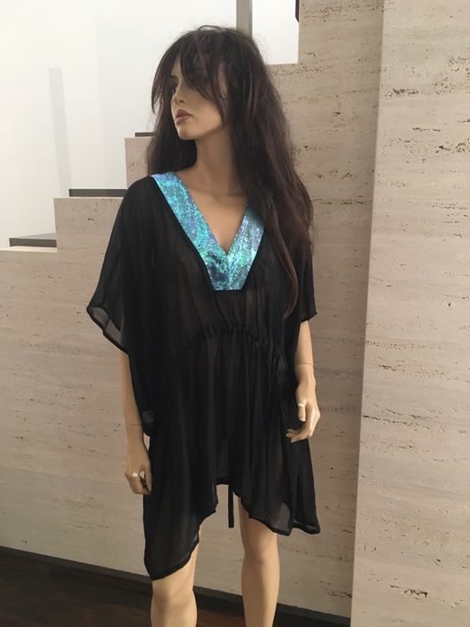 Sukienka poncho czarne cekinowe sexy butik dolce kostium oversize