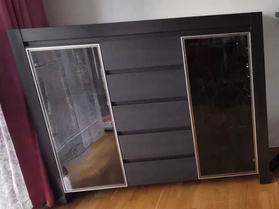 Komoda Black Red White z kolekcji August