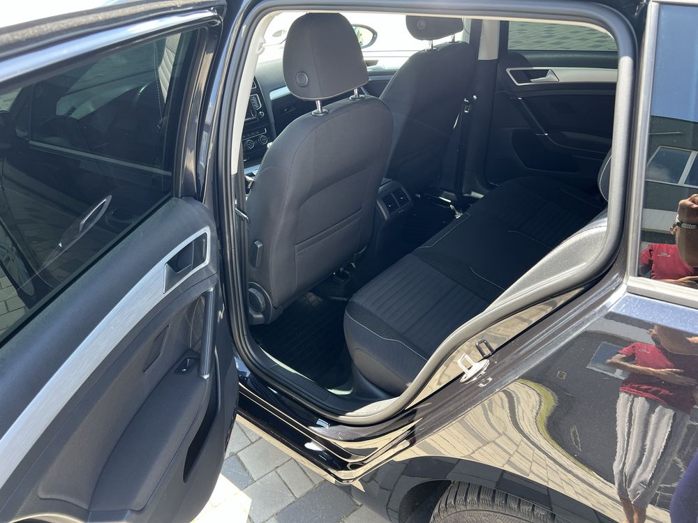 Продам автомобіль volkswagen golf 7