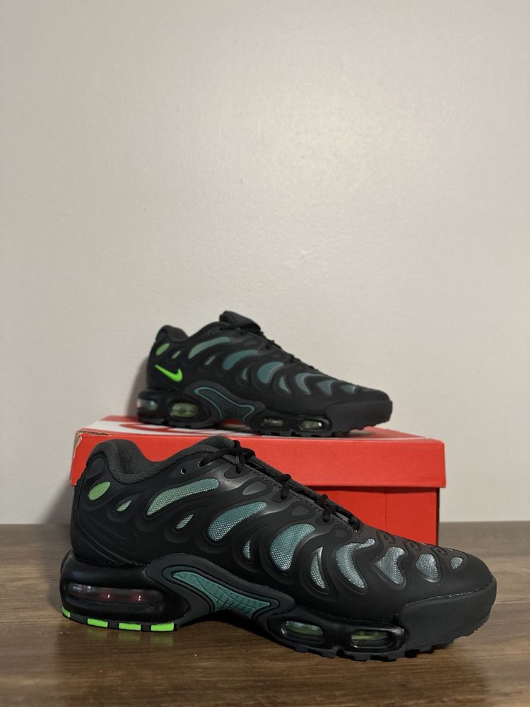 Nike Air Max Plus Drift “Black/Green”