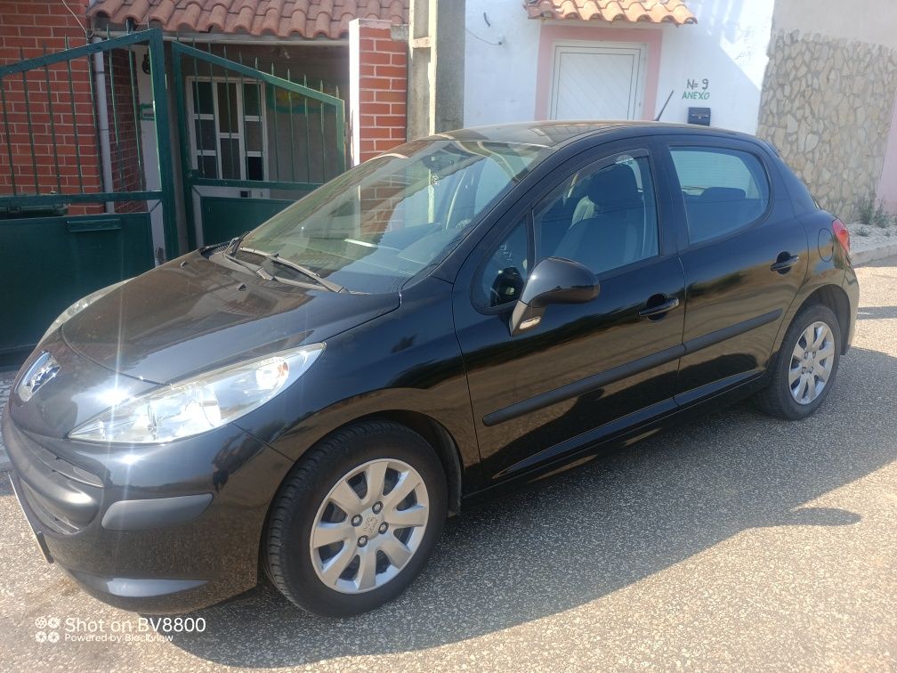Peugeot 207 1,4 gasolina
