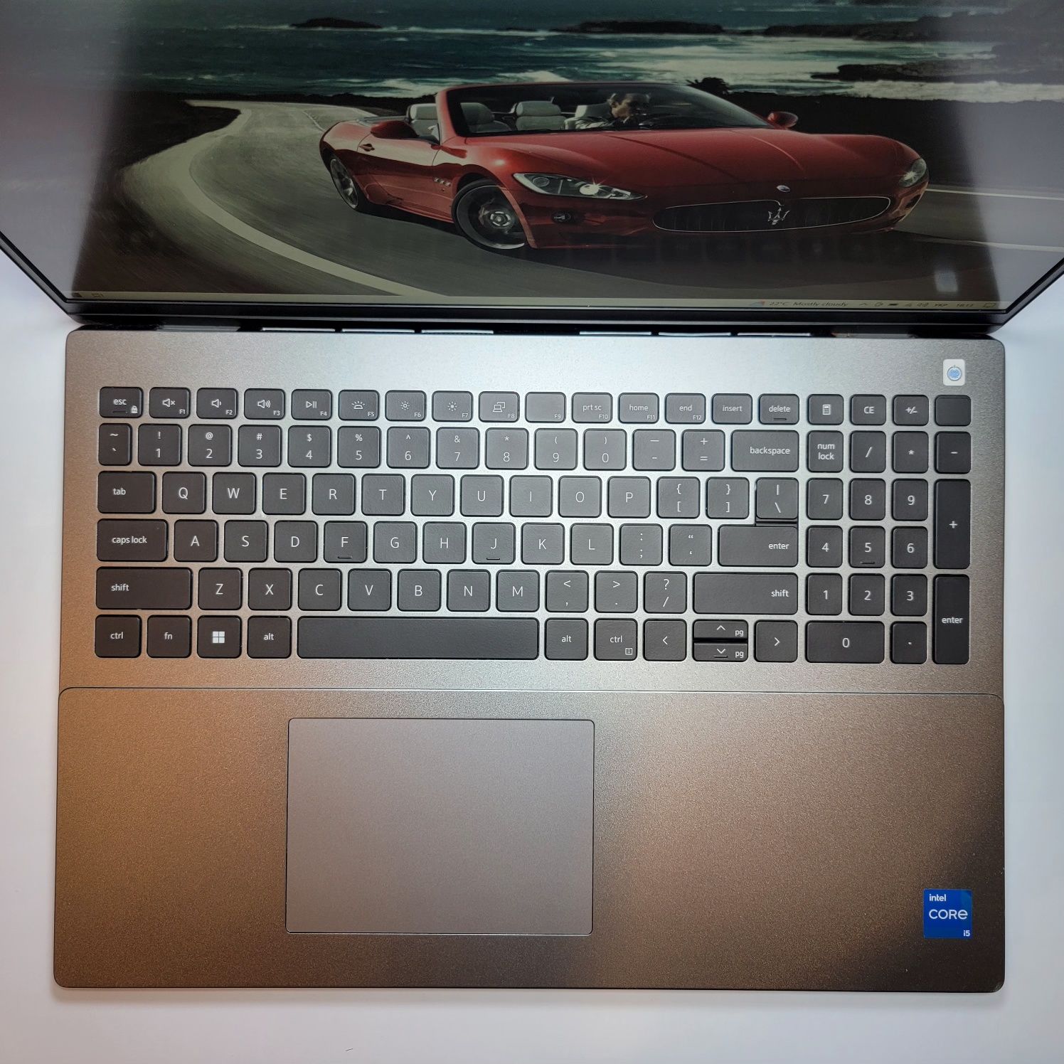 Dell Vostro 5620 • i5-1240P • 16GB RAM • SSD • Гарний стан