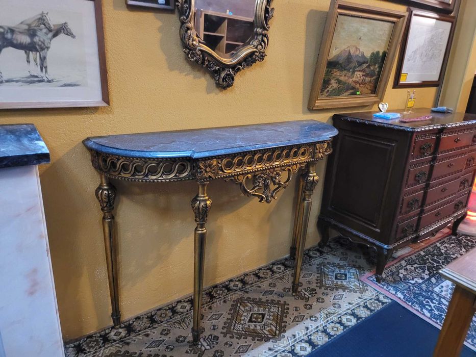 Consola em madeira com tampo em pedra - ótimo estado