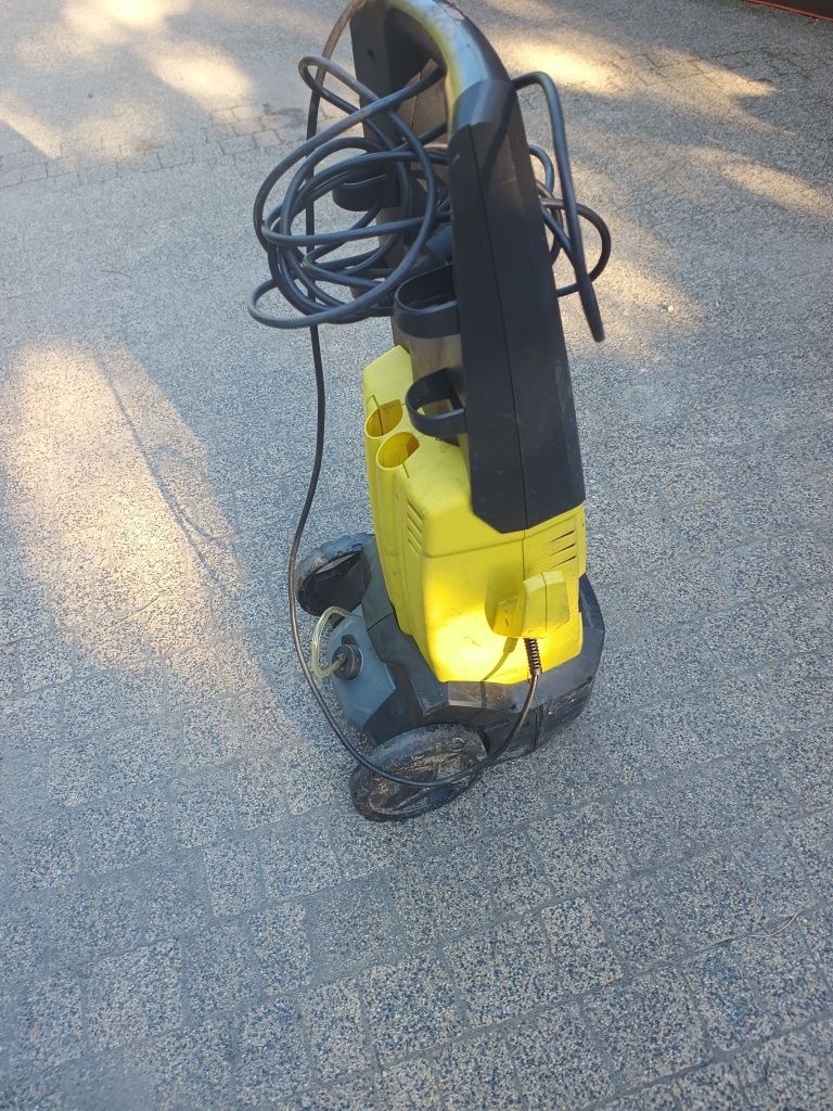 Karcher k3 150 myjka ciśnieniowaa uszkodzona cieknie