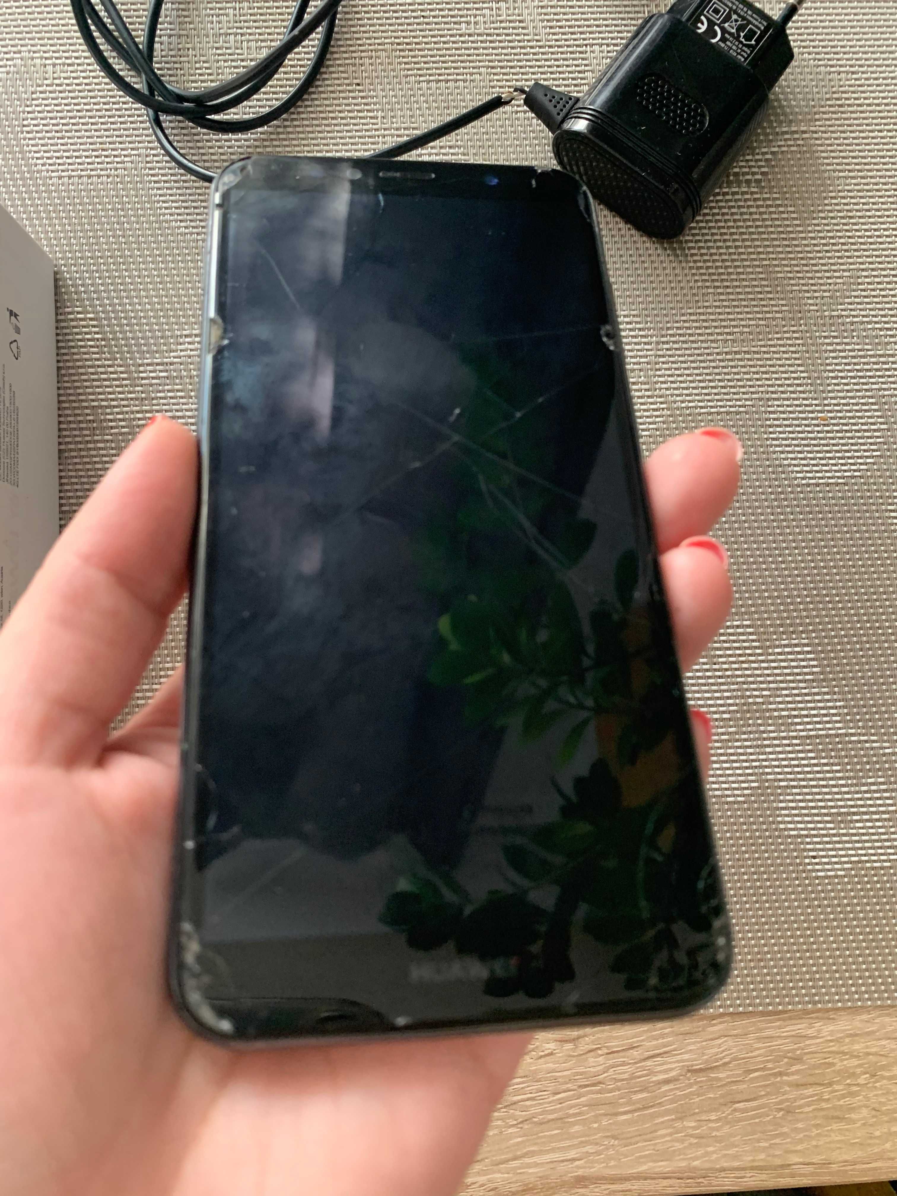 Telefon Huawei Y6 2018 uszkodzony wyświetlacz