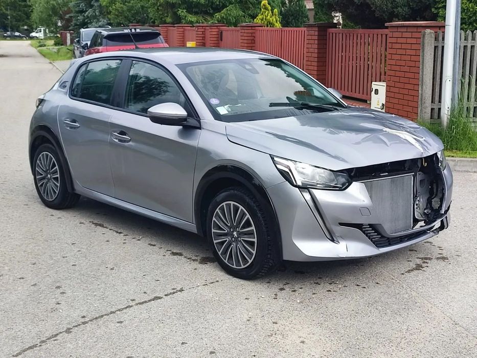 Peugeot 208 136KM Tablet Klima MAŁY PRZEBIEG