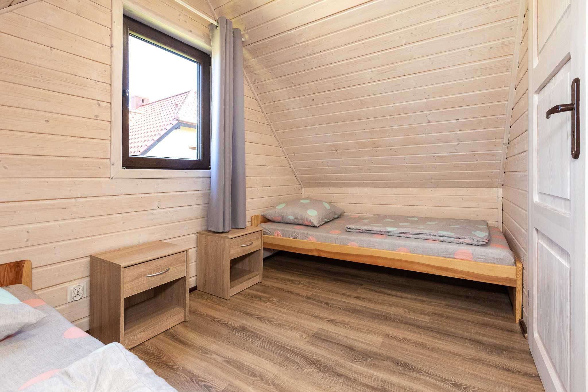 Komfortowe domki drewniane ogrzewane 5osobowe, Jantar Majówka, Wakacje