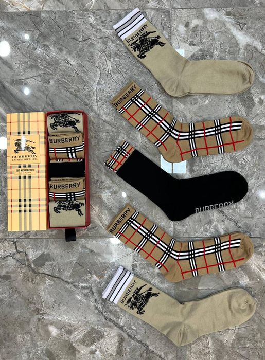 Nowe męskie skarpety burberry w pudełku 5 par 40/45