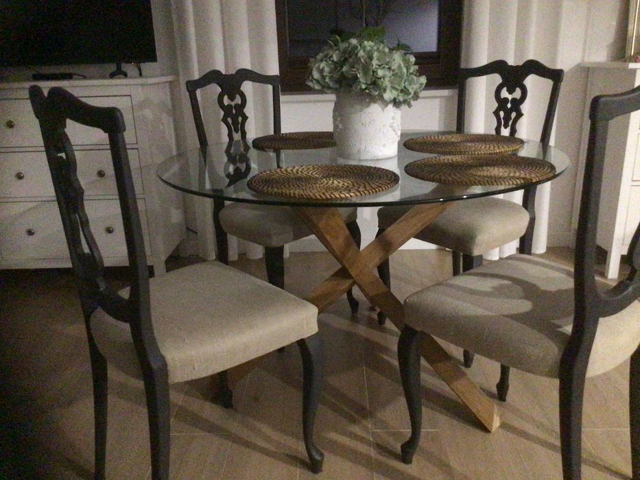 Krzesła do salonu lub jadalni