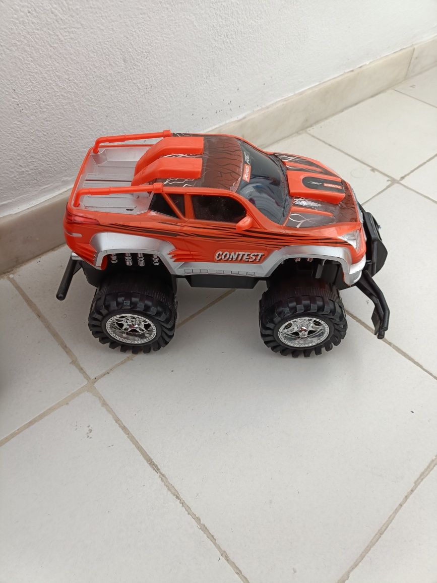 Conjunto 4 carros