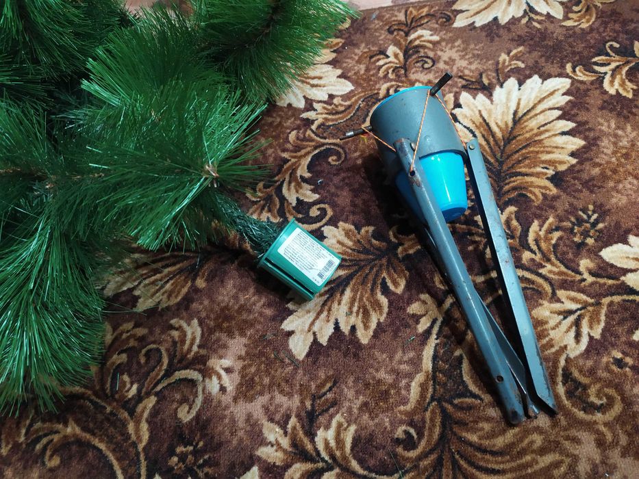 Пухнаста ялинка 1м. Сосна без ніжок, а з кріпленням на Новий рік Елка