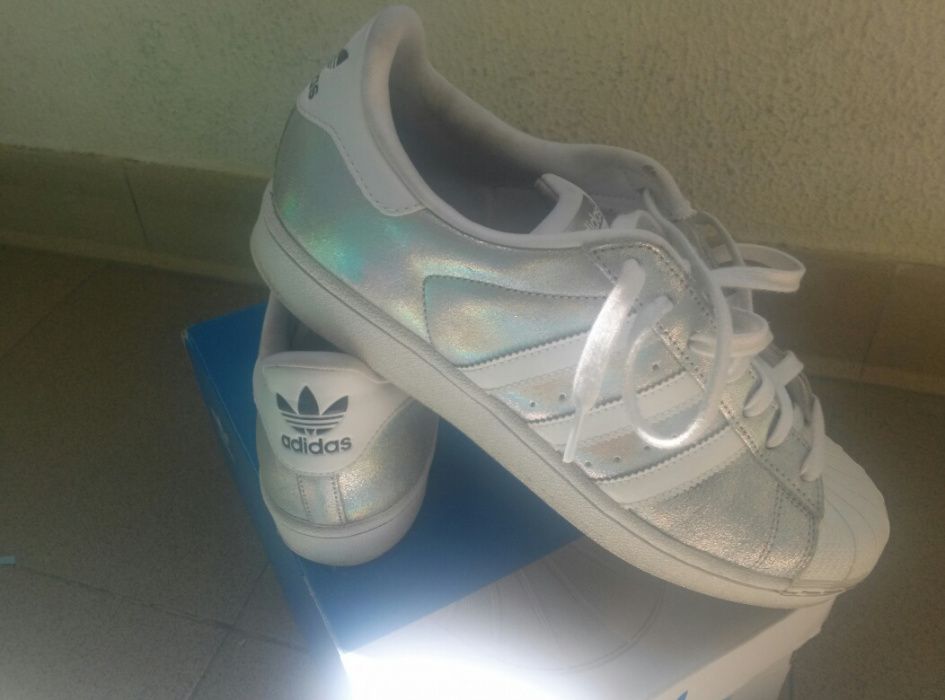 Adidas Superstar