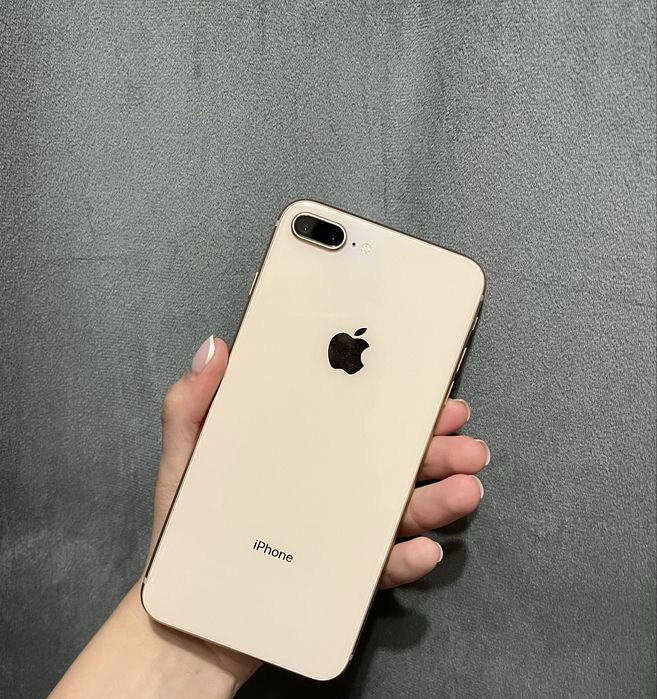 Iphone 8 plus (64 GB) Rose Gold
