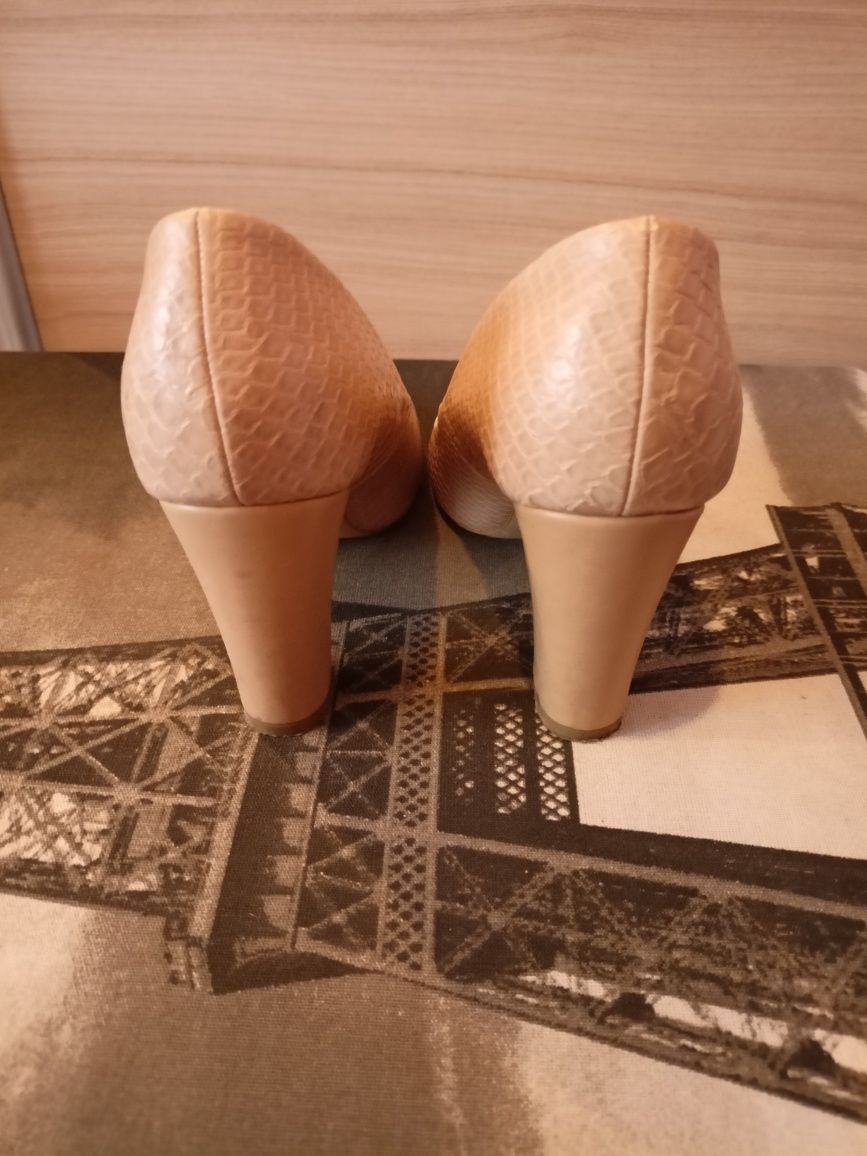 Buty damskie rozmiar 37