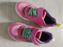 Buty Skechers nr 27 dla dziewczynki