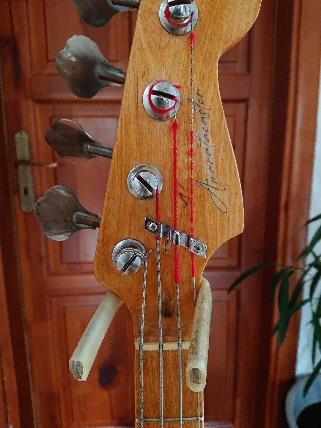 Bas gitara vintage z przetwornikami Ibanez