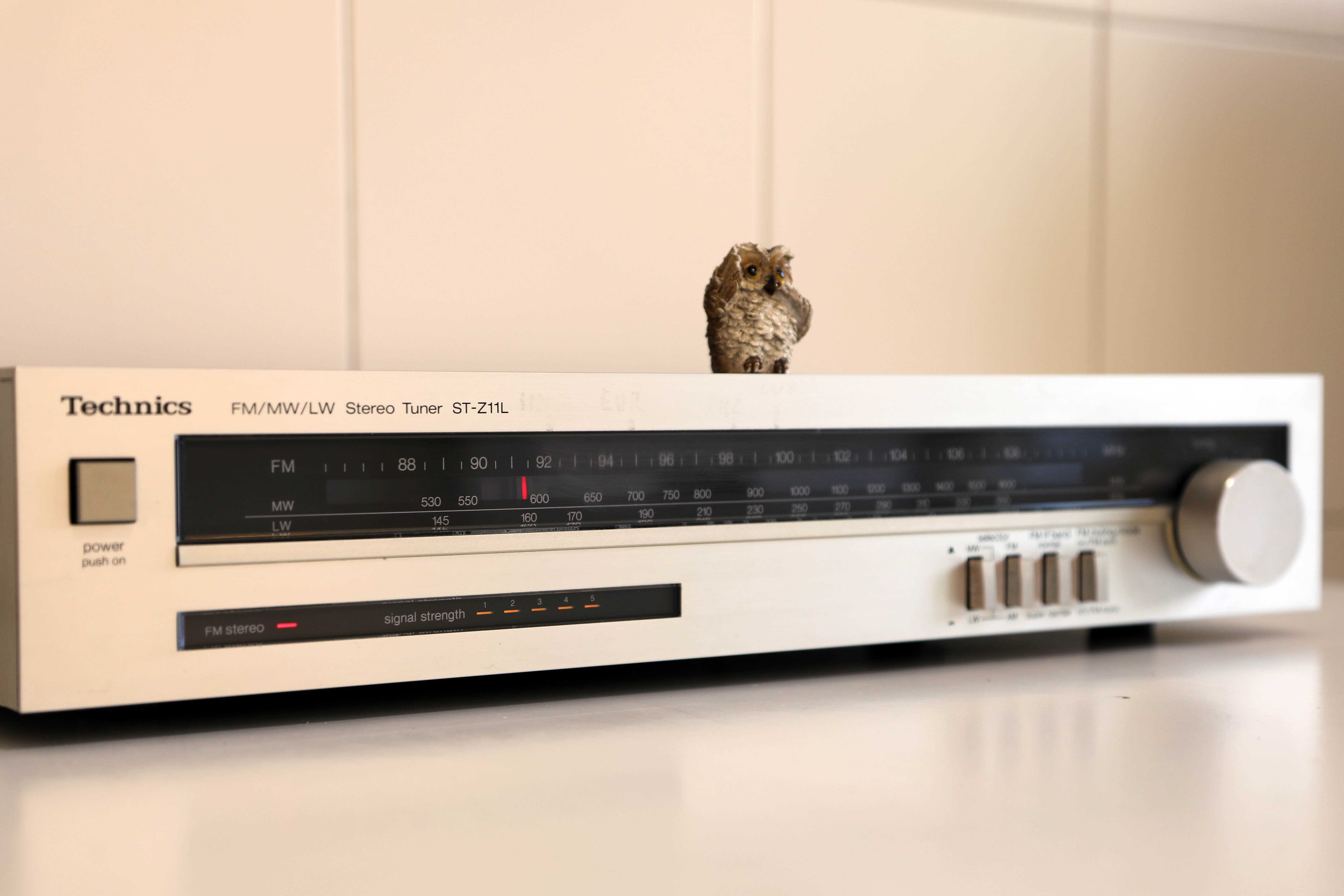 Technics ST-Z11L Tuner Stereo MW/FM/LW