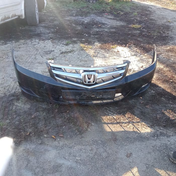 Бампер передний хонда аккорд 2006-2007г