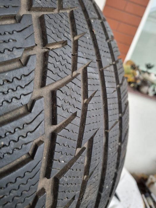 Opona 275/55/R17 H zimowa 1 sztuka