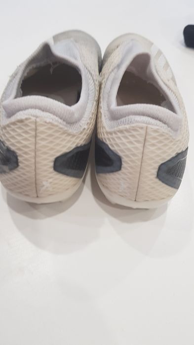 Vendo chuteiras Adidas em muito bom estado.