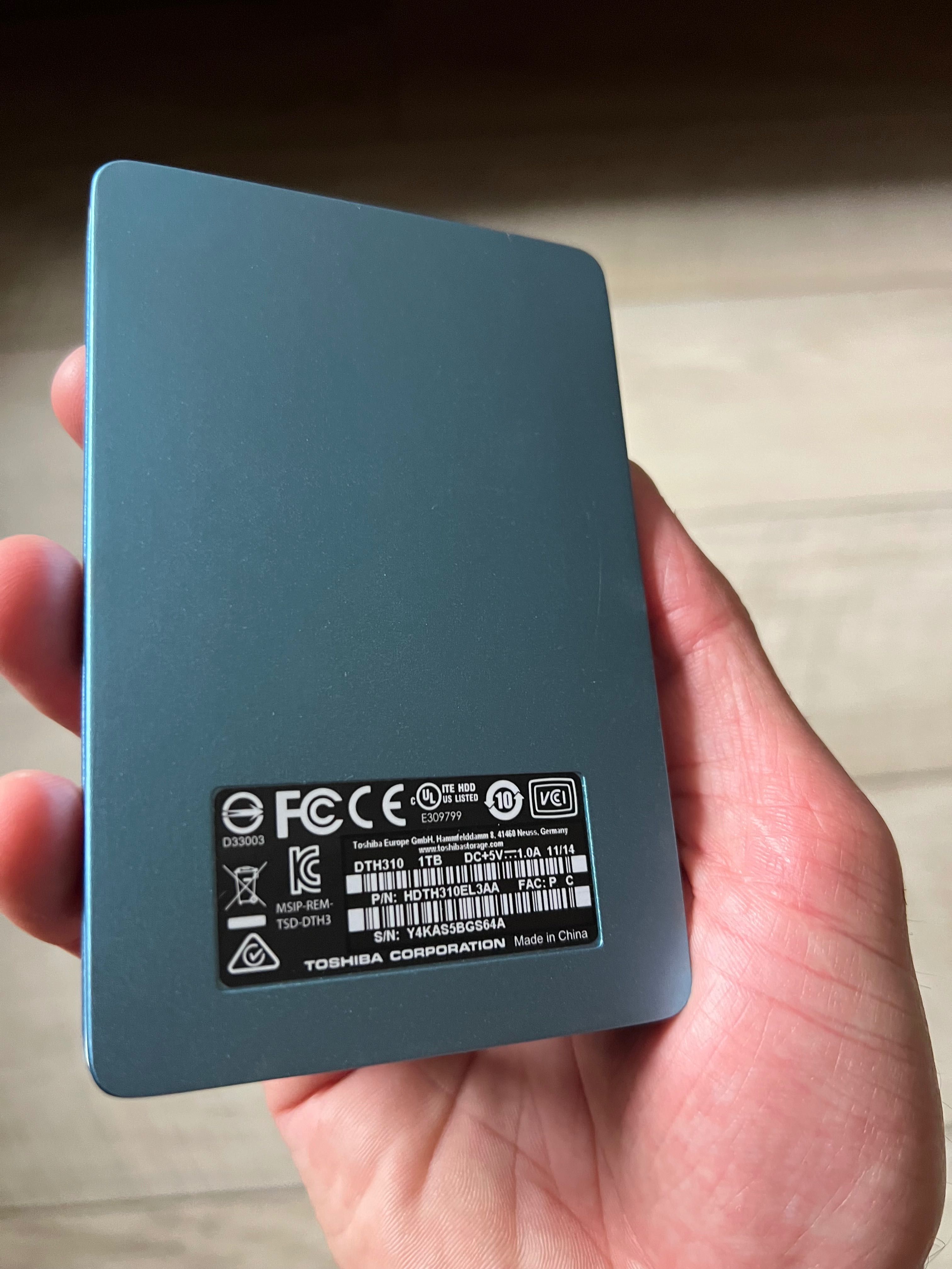 Зовнішній жорсткий диск Toshiba DTH310 1TB стан ідеальний