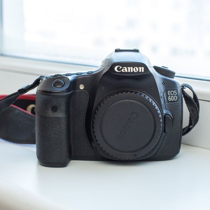 Фотоапарат Canon 60D body